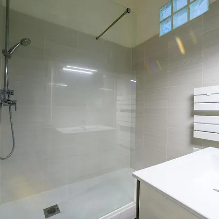Votre Famille A Perigueux Charme & Confort Exterior photo