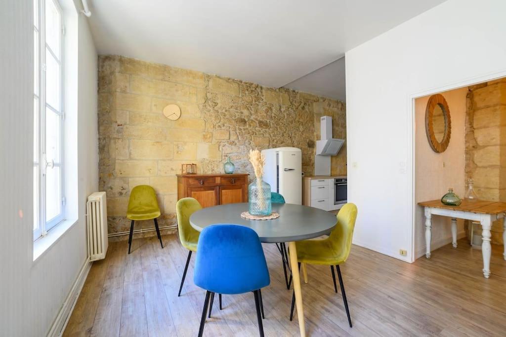 Votre Famille A Charme & Confort Apartment